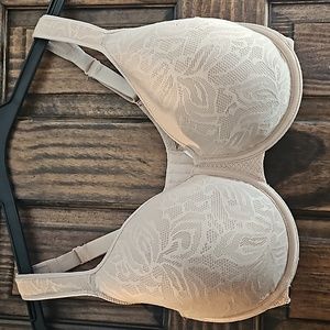 Wacoal 34G underwire bra, nude